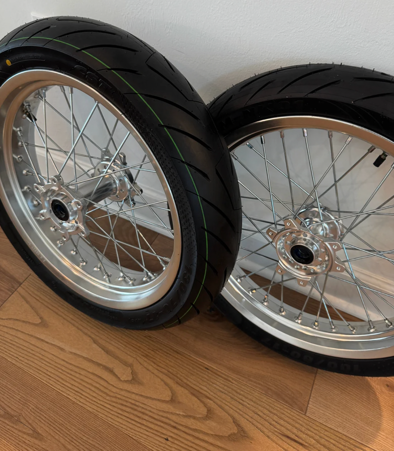 Chrome Ultra Bee Supermoto Kit